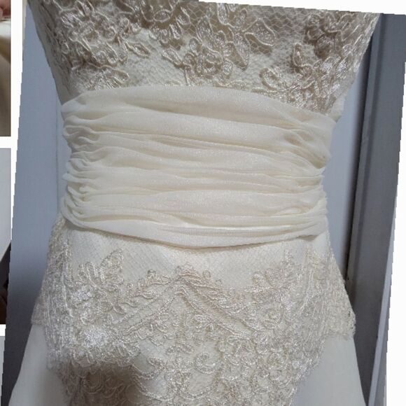 Two by Rosa Clarà Wedding Dress - Picture 4 of 11